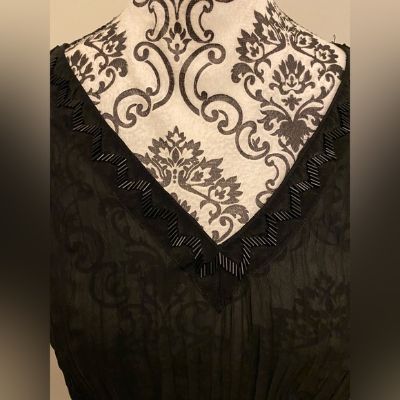 Party Blouse! - Picture 3 of 7